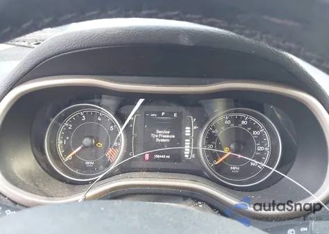 2015 Jeep Cherokee Latitude z USA, uszkodzony, nr VIN 1C4PJMCB3FW768335